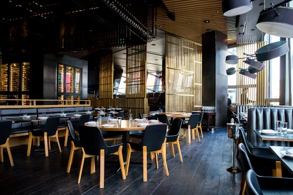 Modern Restaurant Website with Online Ordering System by SCloud